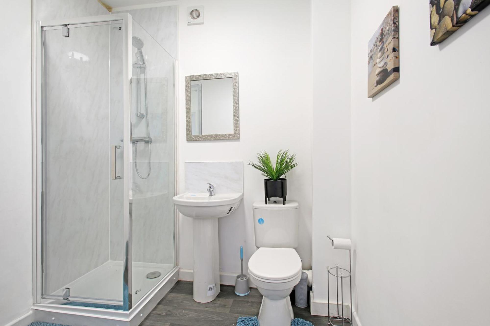 Home In Woodhouse, Leeds,Free 4 Car Parking,Free Wifi 外观 照片