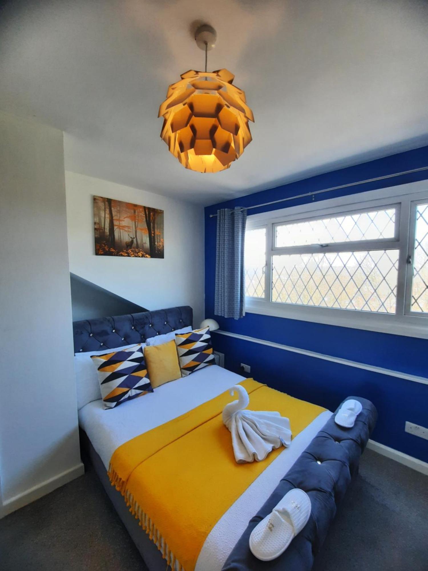 Home In Woodhouse, Leeds,Free 4 Car Parking,Free Wifi 外观 照片